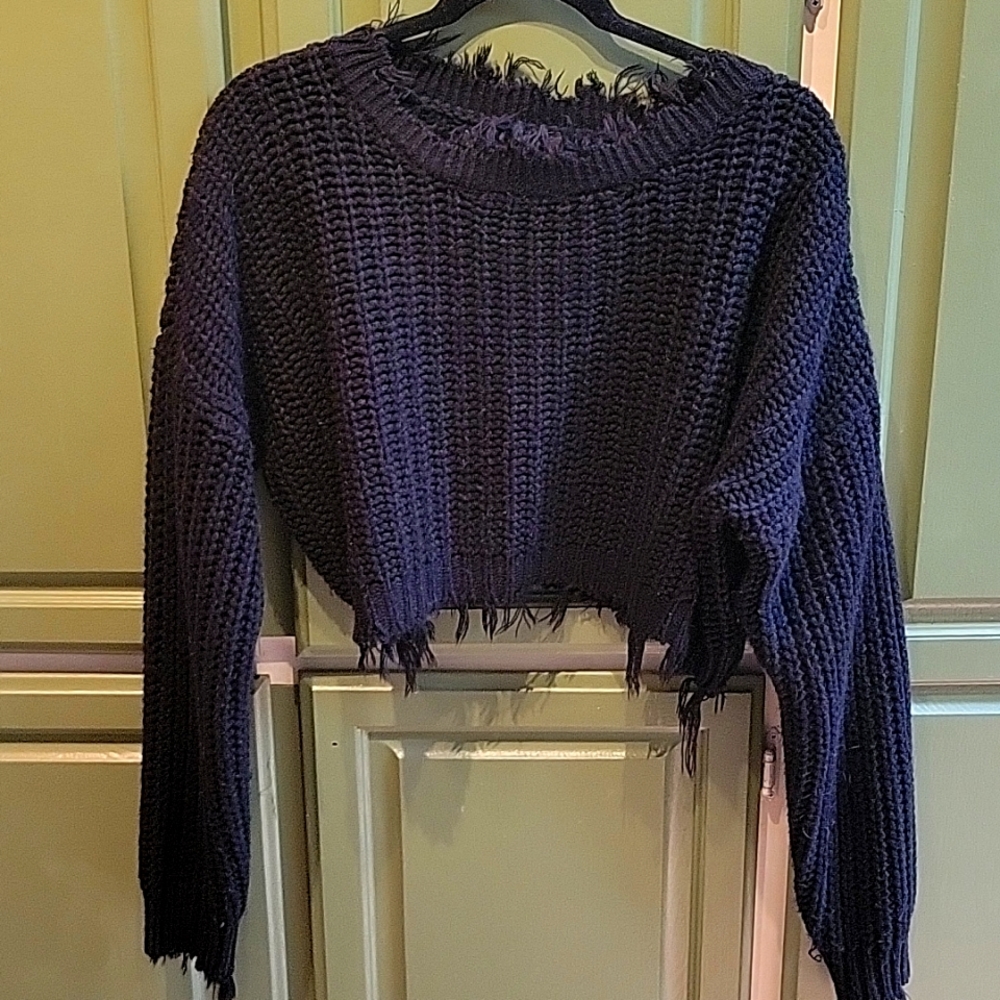 Tic Toc black cropped sweater size S